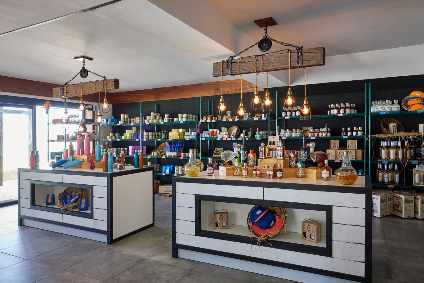 c mauritius chow and carafe shop market